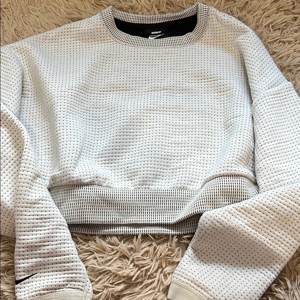 Nike Crop Sweater